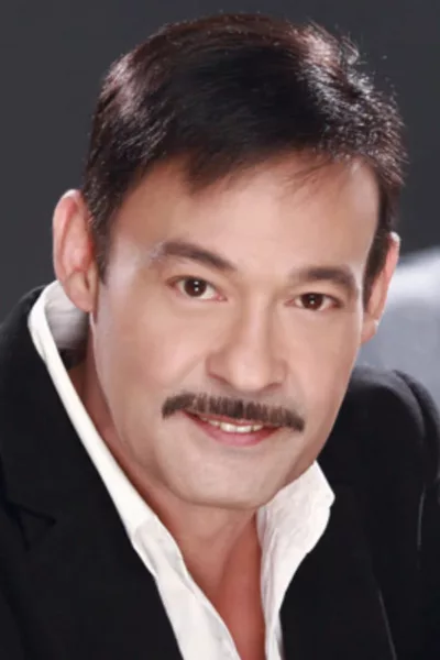 Mark Gil