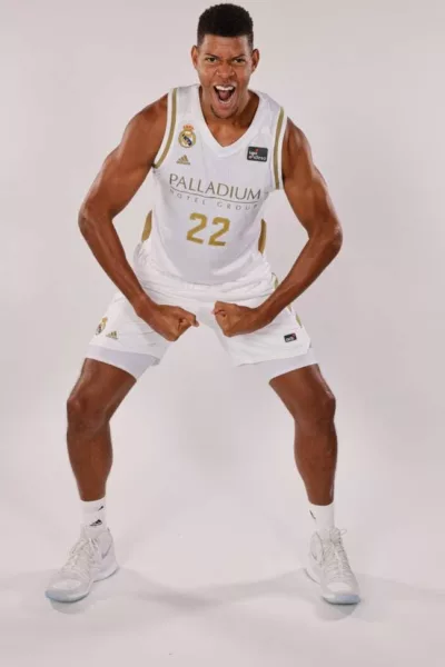 Edy Tavares