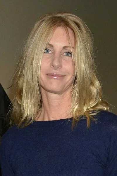 Lisa Hogan