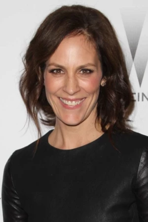 Annabeth Gish