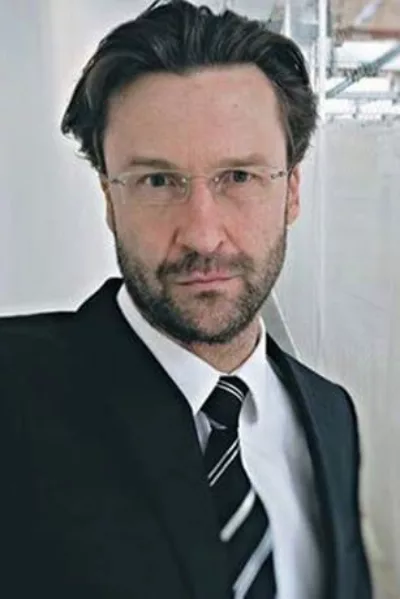 Marek Dobeš