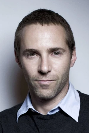 Alessandro Nivola