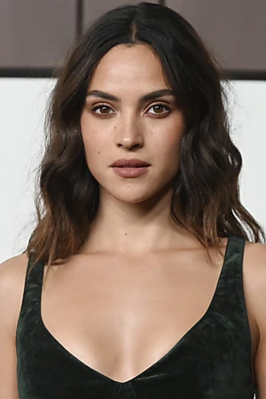 Adria Arjona