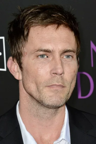 Desmond Harrington