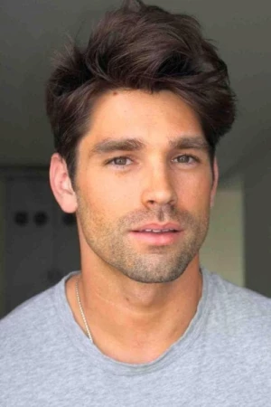 Justin Gaston