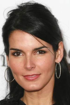 Angie Harmon