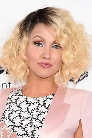 Jenn Lyon