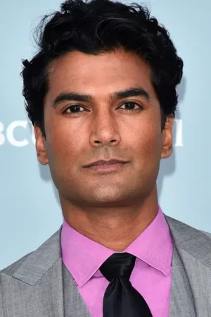 Sendhil Ramamurthy