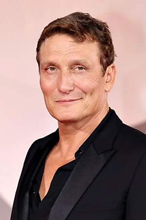 Oliver Masucci