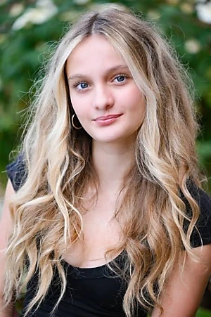 Amelie McLain