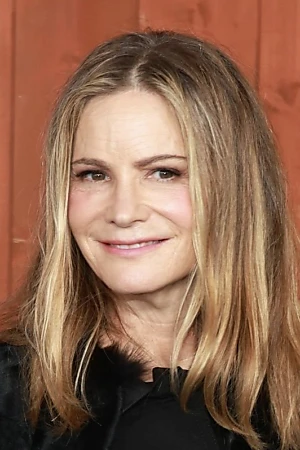 Jennifer Jason Leigh