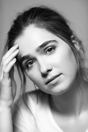 Haley Lu Richardson