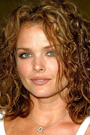 Dina Meyer