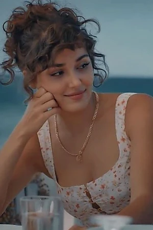 Hande Erçel