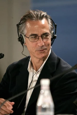 David Strathairn