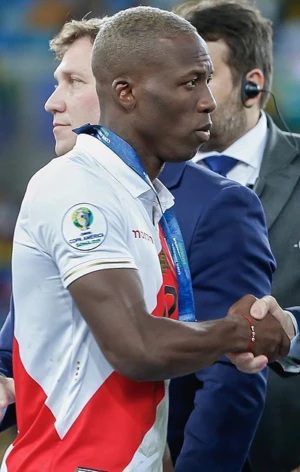 Luis Advíncula