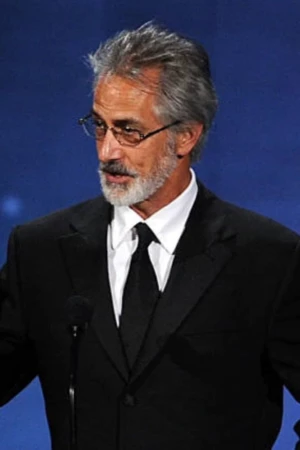 David Strathairn