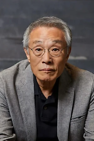 Hwang Sok-yong