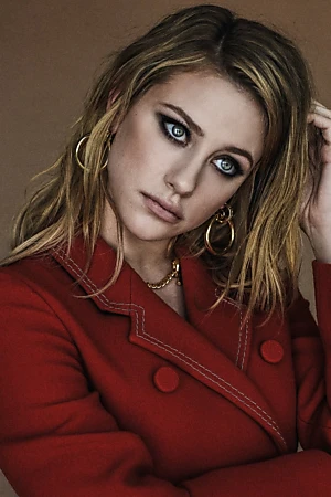 Lili Reinhart