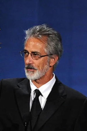 David Strathairn