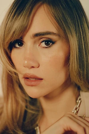 Suki Waterhouse