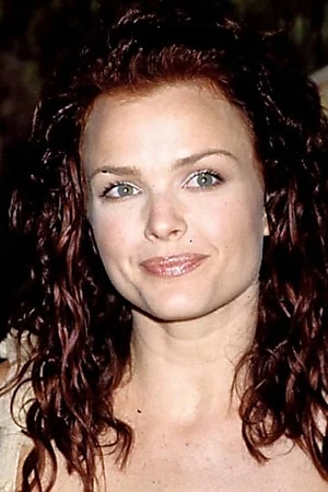 Dina Meyer