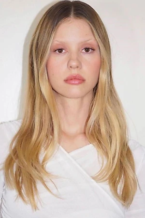 Mia Goth