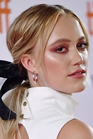 Maika Monroe