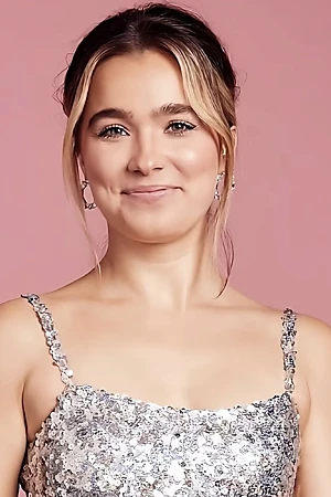 Haley Lu Richardson