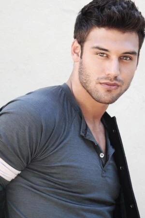 Ryan Guzman