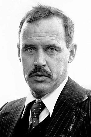 Geoffrey Lewis