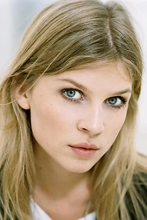 Clémence Poésy