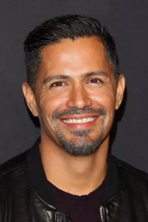 Jay Hernandez