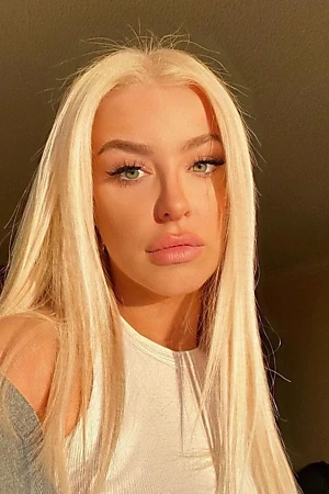 Tana Mongeau
