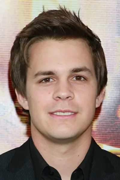 Johnny Simmons