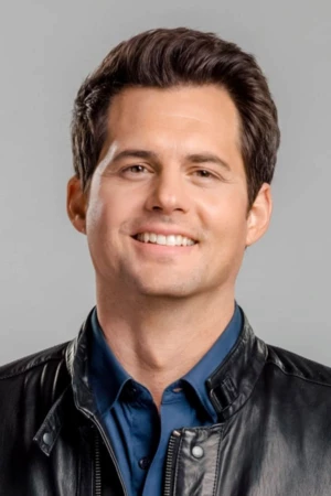 Kristoffer Polaha