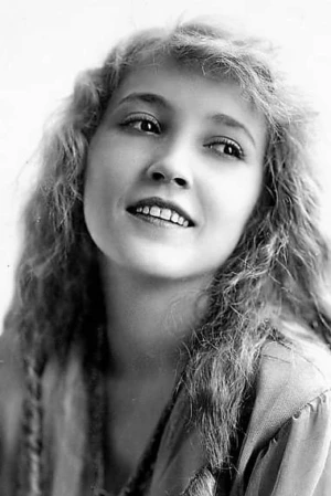 Bessie Love