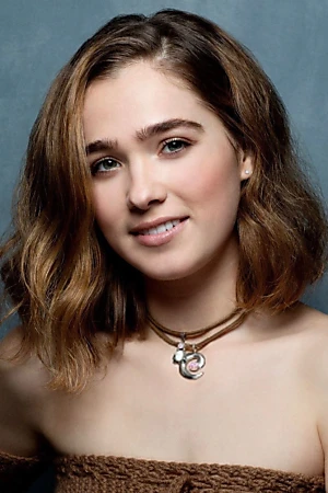 Haley Lu Richardson