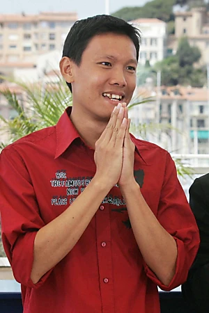 Sakda Kaewbuadee