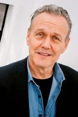 Anthony Stewart Head