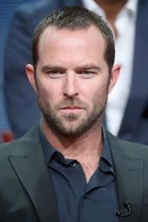 Sullivan Stapleton