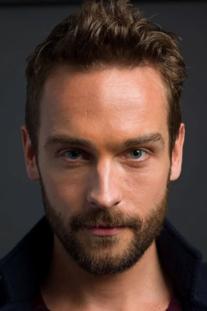 Tom Mison