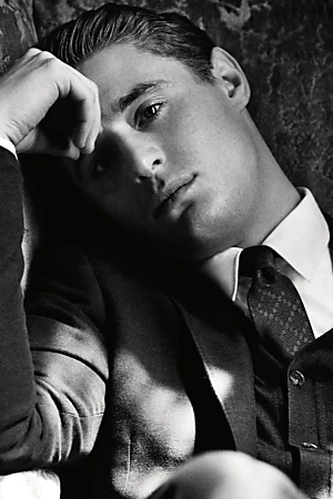 Max Irons