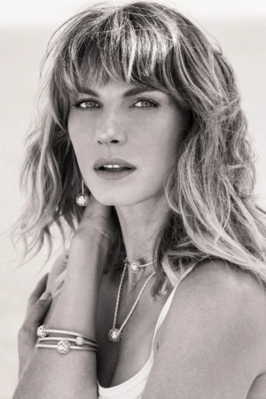 Angela Lindvall