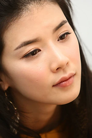 Lee Bo-young