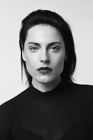 Antje Traue