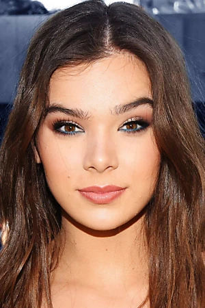 Hailee Steinfeld