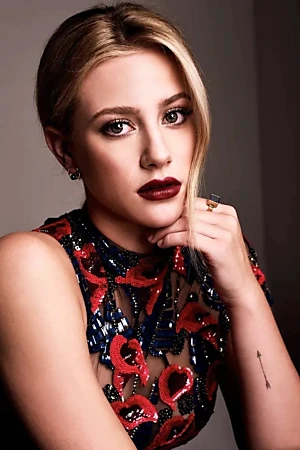 Lili Reinhart