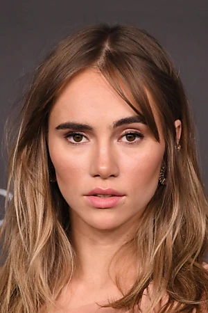 Suki Waterhouse