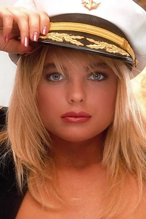 Erika Eleniak